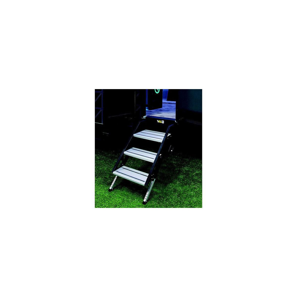 Lippert 791573 Stepâ„¢, 3-Step, 30" W -Modern Boat Sales & Service