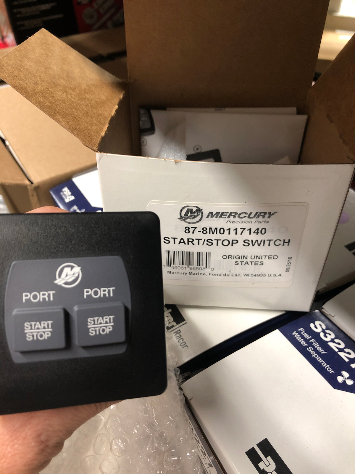 * 8M0117140 Mercury Marine Outboard Start/Stop Switch PORT Quad /225B -Modern Boat Sales & Service